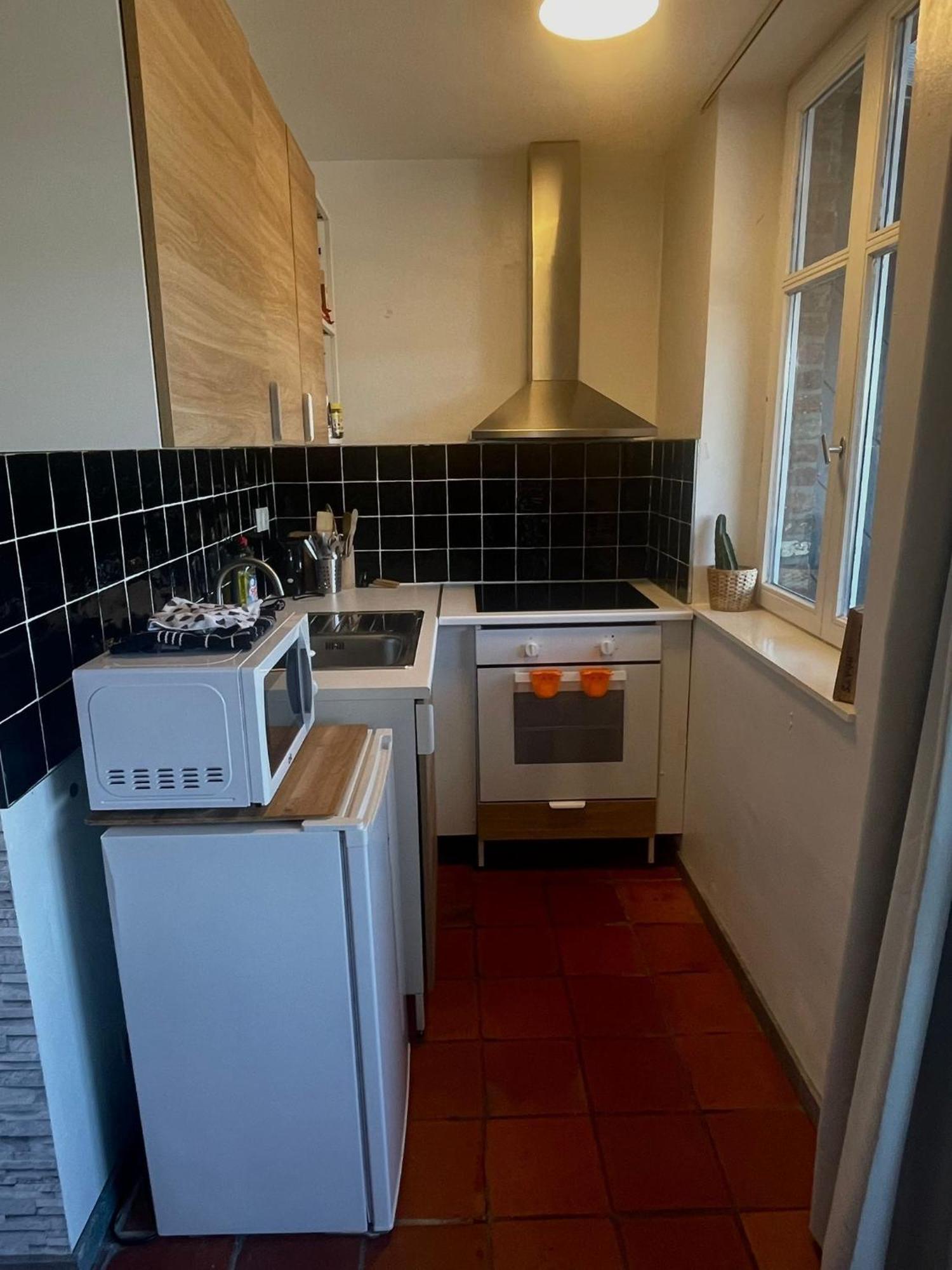 Appartamento Au Beffroi Thuin Esterno foto